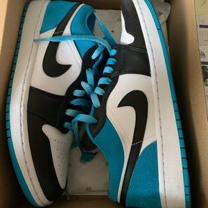 Air Jordan 1 Low SE